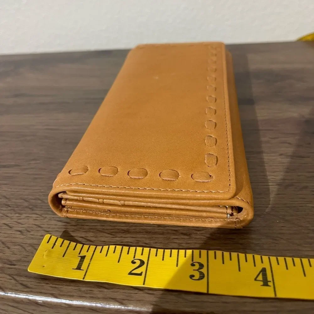 N/A stylish tan